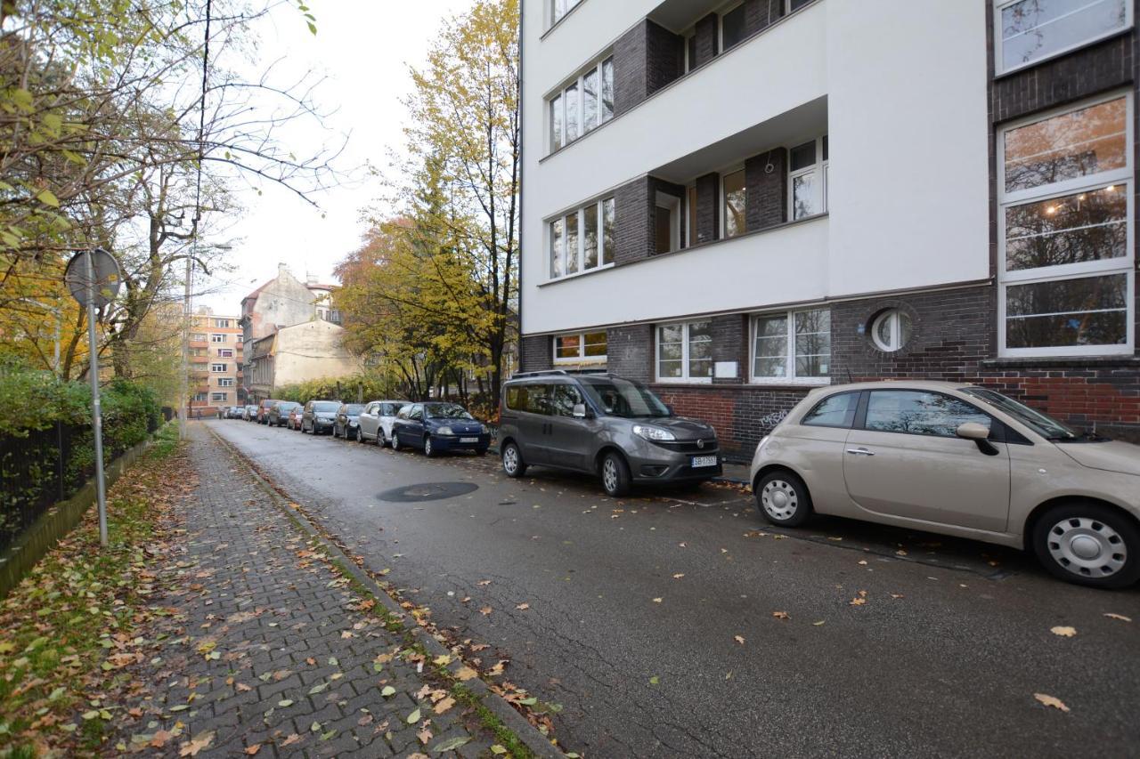 Chopin'S Apartment Bielsko-Biala Exterior photo